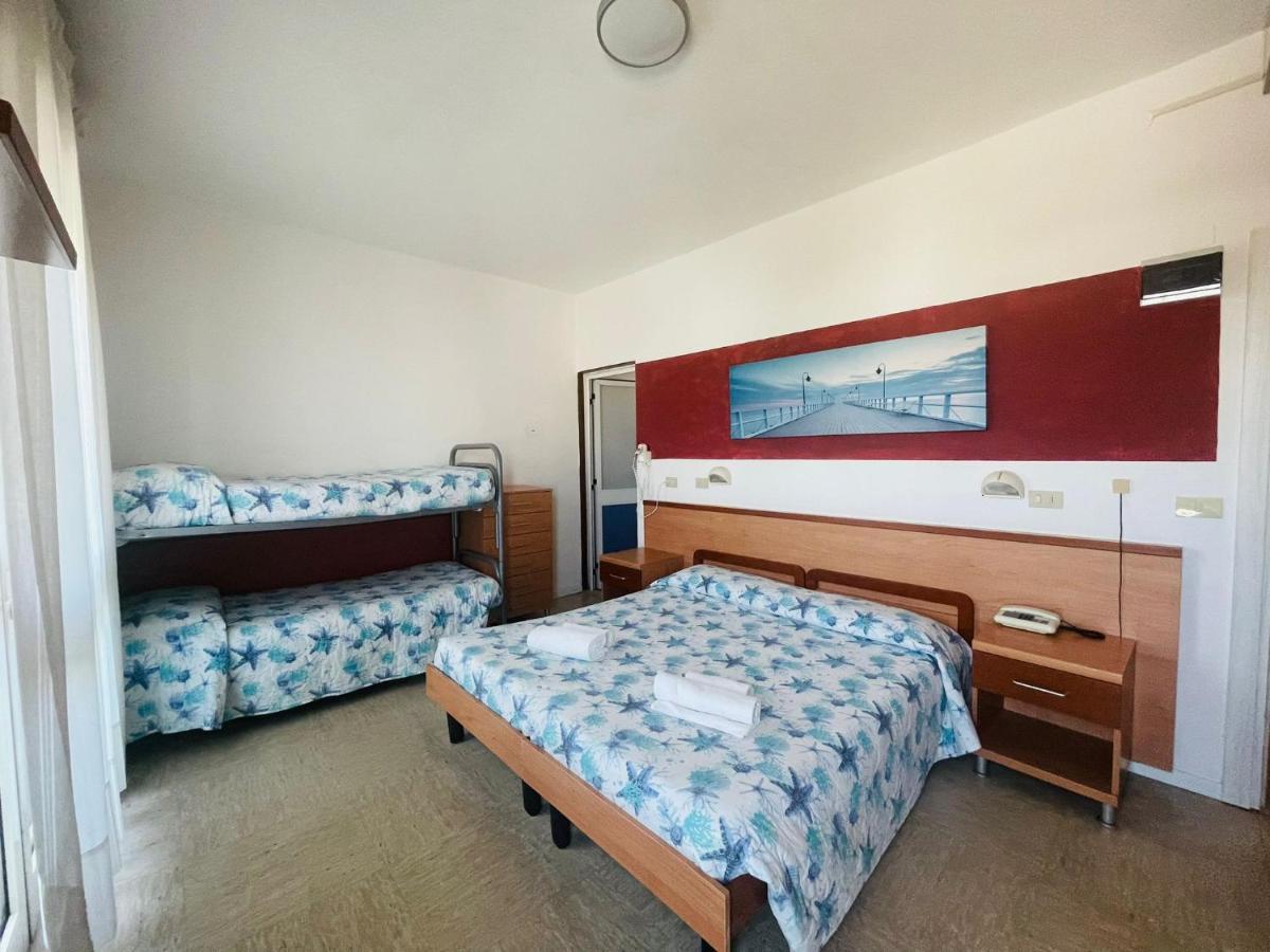 Hotel Vianello Lido di Jesolo Luaran gambar