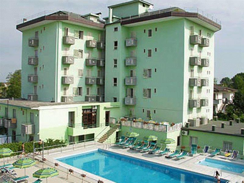 Hotel Vianello Lido di Jesolo Luaran gambar