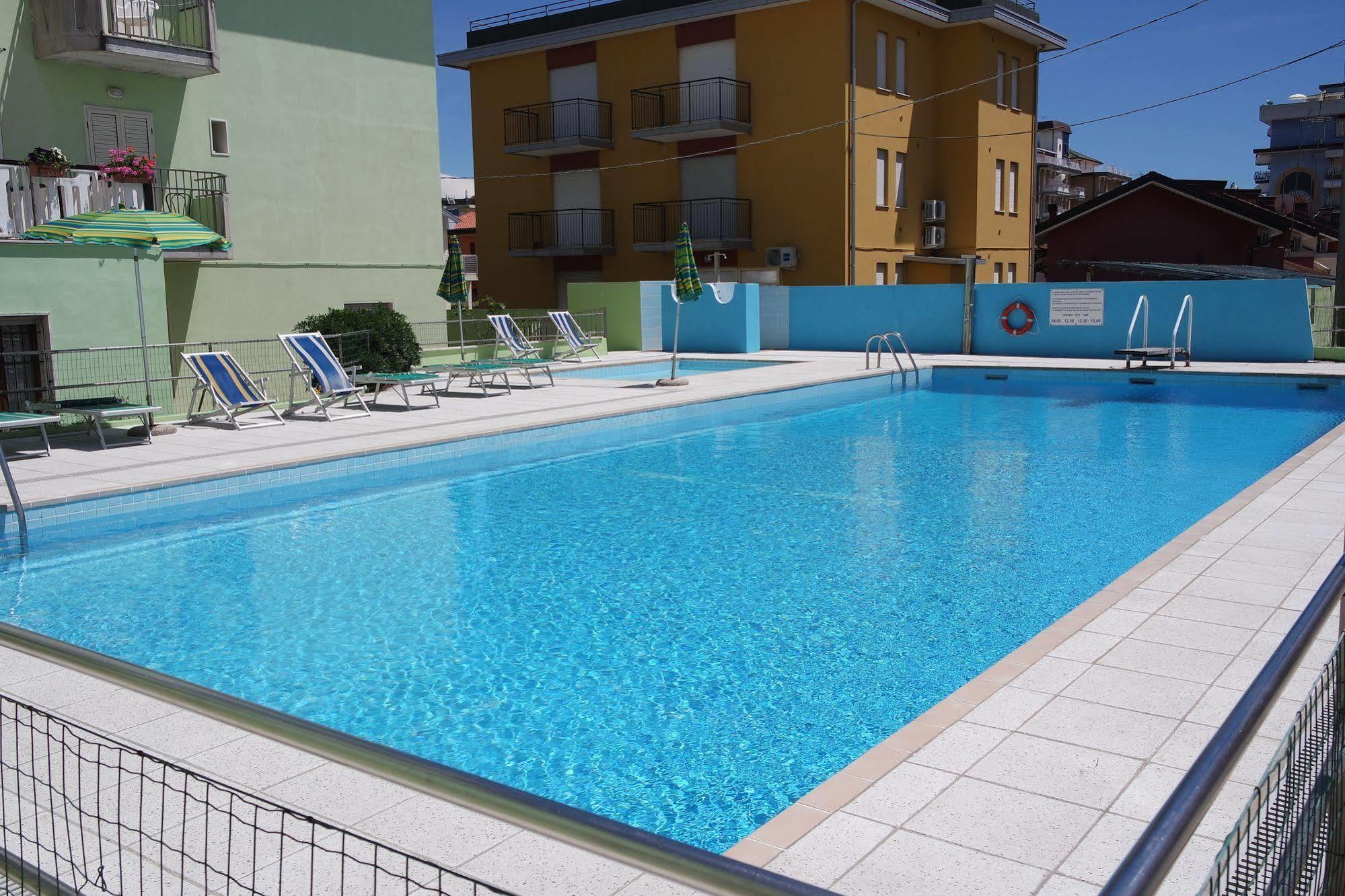 Hotel Vianello Lido di Jesolo Luaran gambar